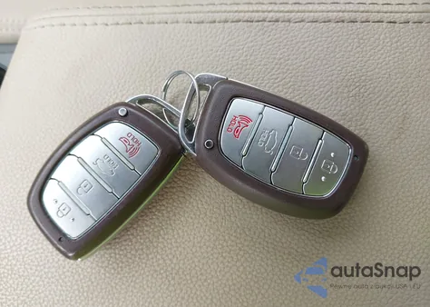 2017 Hyundai Sonata Hybrid Se from USA, damaged, VIN KMHE24L16HA060037